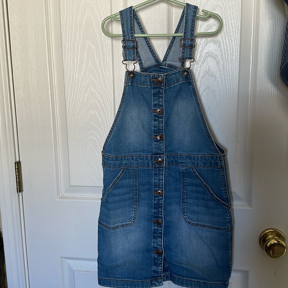 One piece Oshkosh size 10 yrs
